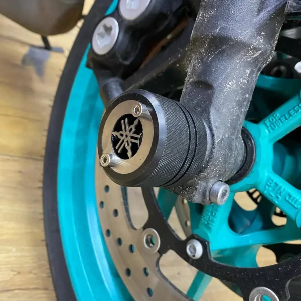 Slider / Tope De ejes Yamaha MT09 V1 V2 V3 Delantero y Trasero